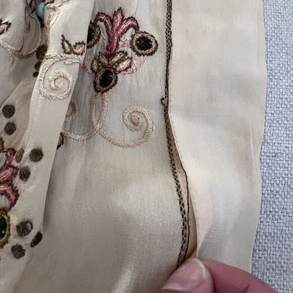Vintage Silk Embroidered Beaded Scarf Shawl Stole Wrap Fringe Beige Soft 104x26” - Picture 16 of 16